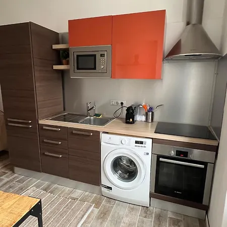 Cozy Old Apartment Antibes